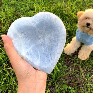 Celestite Crystal Heart-Shaped Bowl 🤍🫐